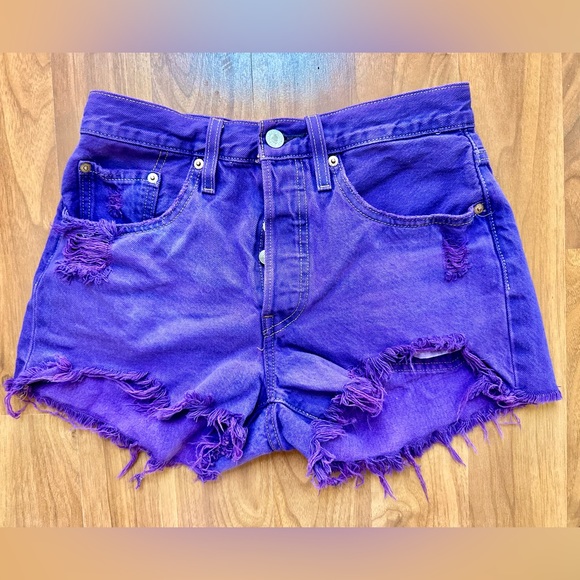 Levi’s PURPLE 501 button fly jean shorts - Picture 4 of 14